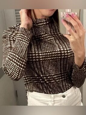 LOFT Brown & Cream Houndstooth Patterned Mock Turtleneck Top, size S